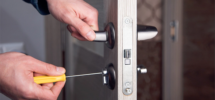 24/7 hours Emergency locksmith services in Diamond District