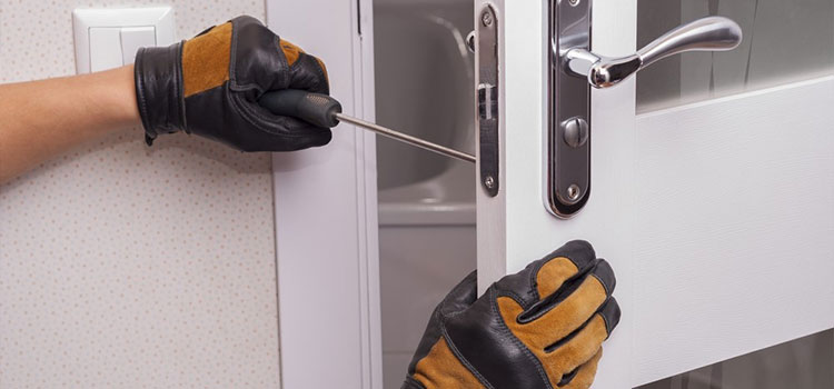 Commercial Lock Installation Services in New York, NY