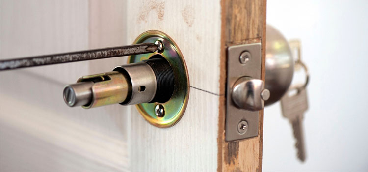 residential locks rekey in Cedar Manor Houses, NY